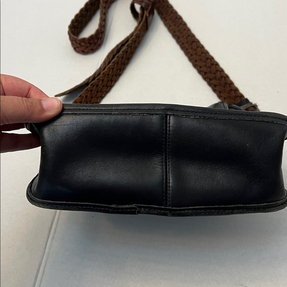 VINTAGE 90’s BRIGHTON LEATHER BRAIDED STRAP CROSSBODY BAG - Picture 3 of 16